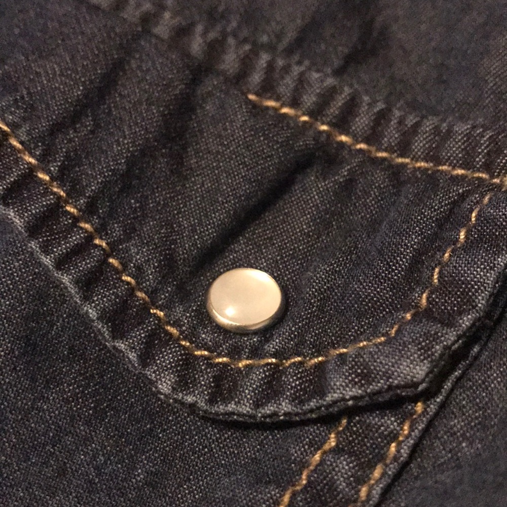 Button up fitted denim tee - Picture 3 of 3